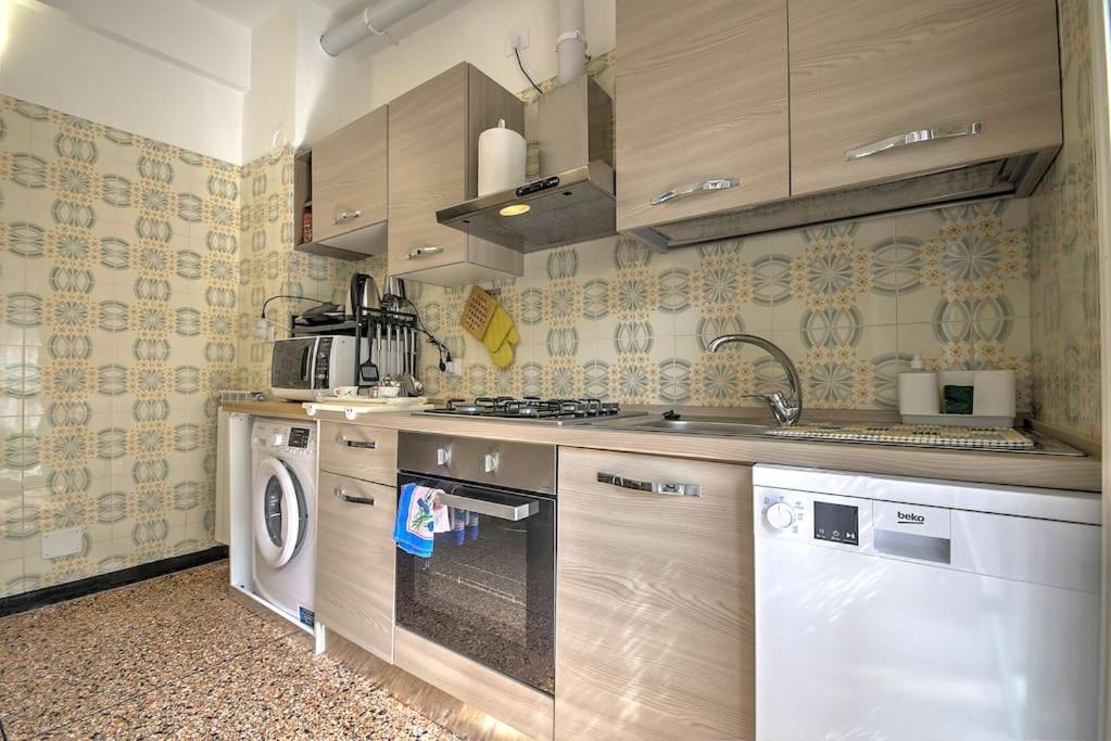 Mariani'S Home Finale Ligure Exterior foto